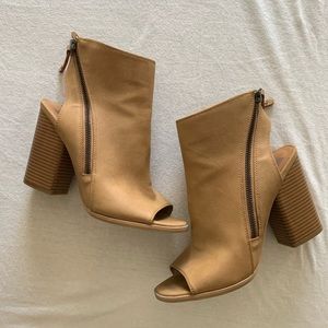 Tan Dolce Vita Open Toe, Chunky Heel Bootie